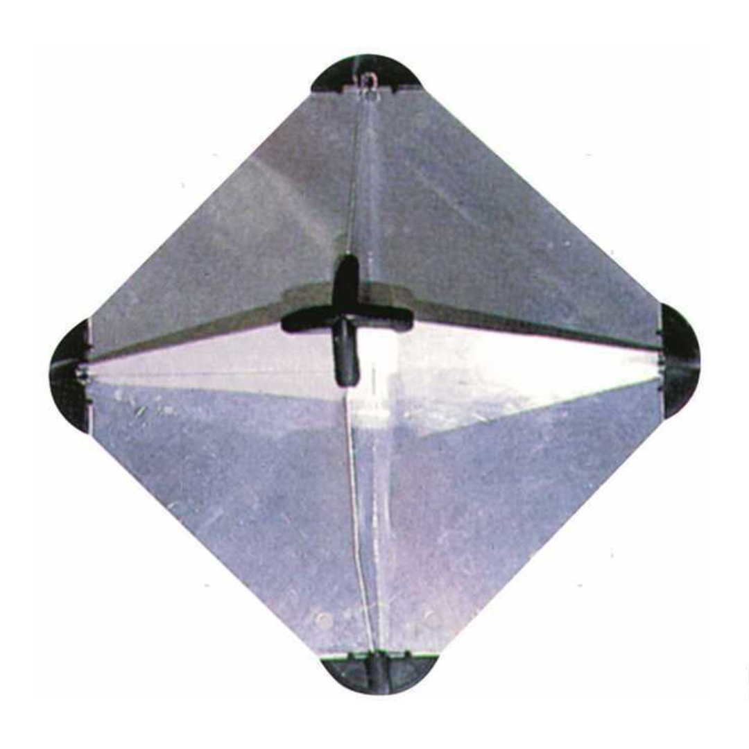 Riflettore radar "Cube"